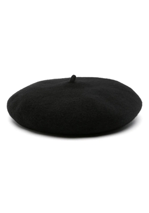 Stella McCartney logo-plaque wool beret - Black
