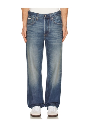 Calvin Klein 90s Straight Jeans in Blue. Size 30. Also in 31, 32, 33, 34, 36.