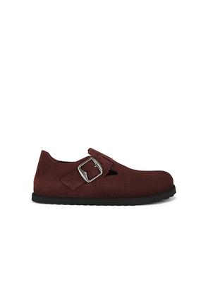 Birkenstock 1774 London Suede 1774 Clog in Burgundy. Size 42. Also in 43, 44, 45, 46.