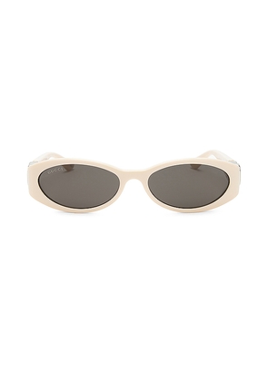Gucci Hailey Oval Sunglasses in Ivory.