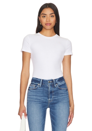 Good American Rib Fitted Tee Bodysuit in White. Size 3X. Also in 4X, 5X.