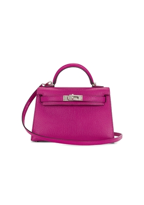FWRD Renew Hermes Chevre Kelly 20 Handbag in Fuchsia,Purple.