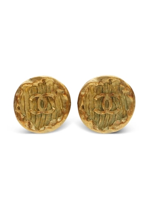 CHANEL Pre-Owned 1990s CC logo clip-on earrings - Gold