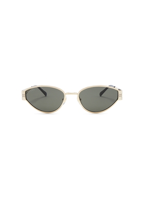 Gucci Oval Sunglasses in Grey.