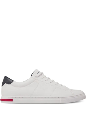 Tommy Hilfiger logo-embossed sneakers - White
