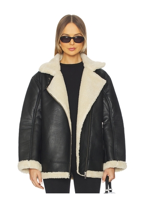 Gestuz Shilina Jacket in Black. Size 36/S. Also in 38/M.