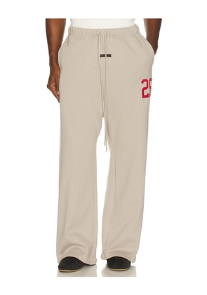 Fear of God ESSENTIALS Lounge Sweatpant in Grey. Size XS. Also in .