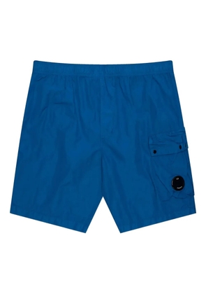 C.P. Company pocket-detail cargo shorts - Blue