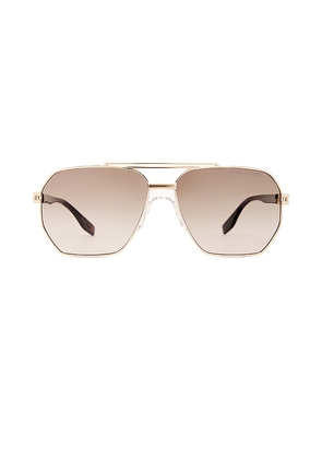Marc Jacobs Caravan Sunglasses in Metallic Gold.