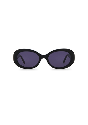 Lu Goldie Valentina Sunglasses in Black.