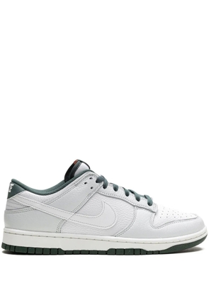 Nike Dunk Low Retro SE 'Vintage Green' sneakers