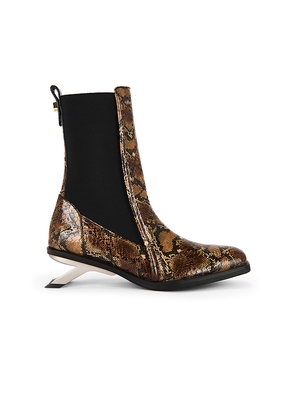 Nora Lozza Chelsea Boot in Brown. Size 10. Also in 6, 7, 8, 9.