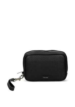 Calvin Klein textured wristlet wash bag - Black