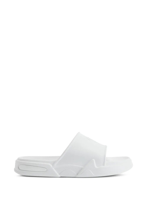 Giuseppe Zanotti signature logo slide - White