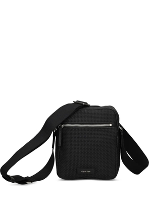 Calvin Klein logo-patch shoulder bag - Black