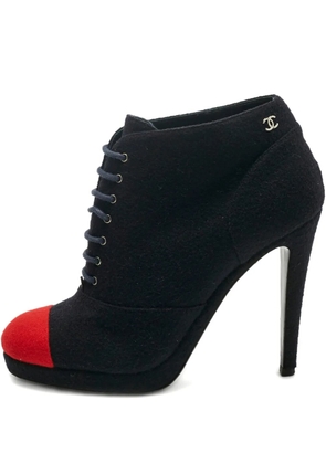 CHANEL Pre-Owned cap-toe lace-up ankle boots - Black