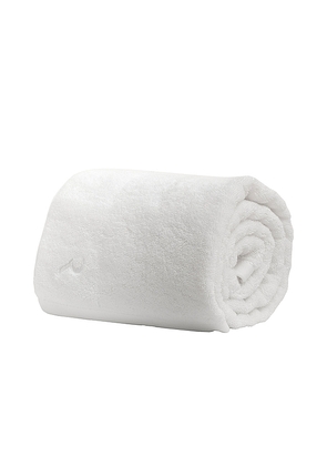 Resore Body Towel in White.