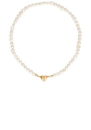 petit moments Celeste Necklace in Ivory.