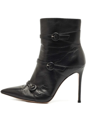 Gianvito Rossi pointed-toe leather ankle boots - Black
