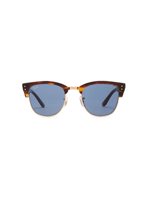 Ray-Ban Clubmaster Reverse Sunglasses in Brown.