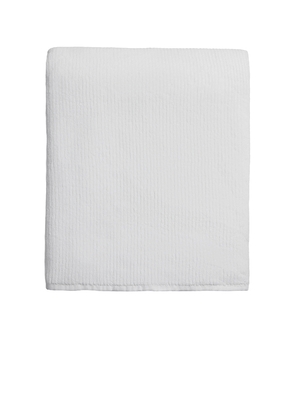 Parachute Soft Rib Washcloth in White.