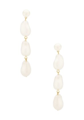 petit moments Lilly Earrings in Ivory.