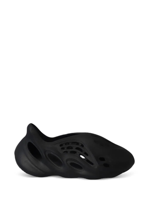 adidas Yeezy Foam RNR runner - Black