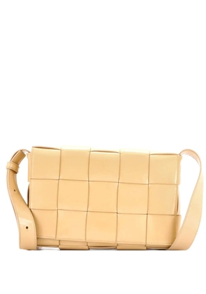 Bottega Veneta Pre-Owned Cassette Maxi Intrecciato Patent crossbody bag - Neutrals