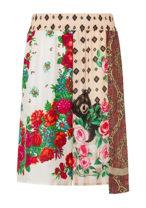 Moschino floral-patchwork shorts - White
