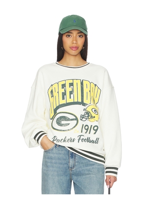 The Wild Collective Packers Oversized Baggy Sweatshirt in Ivory. Size L. Also in M, S, XS.