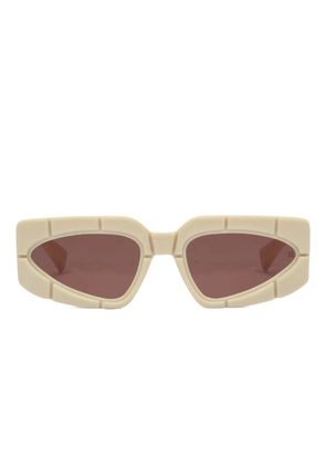 Balmain Eyewear sculpted-frame sunglasses - Neutrals