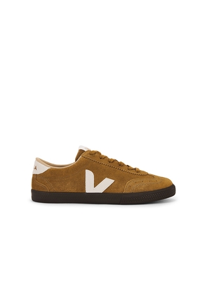 Veja Volley in Tan. Size 40. Also in 41, 42, 43, 44, 45.