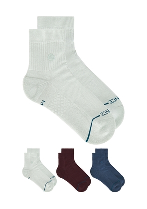Stance Icon Quarter 3 Pack Socks in Blue. Size L. Also in M.