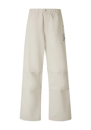 Maison MIHARA YASUHIRO logo-patch cotton trousers - Neutrals