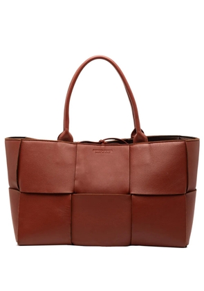 Bottega Veneta Pre-Owned 2012-2025 Medium Nappa Maxi Intrecciato Arco tote bag - Brown