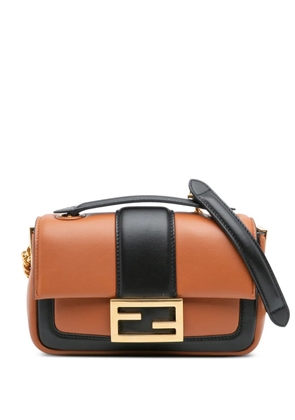 Fendi Pre-Owned 2010-2025 Mini Bicolor Nappa Apolo Chain Baguette shoulder bag - Black