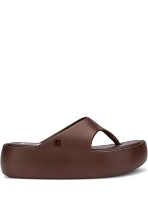 Melissa platform slides - Brown