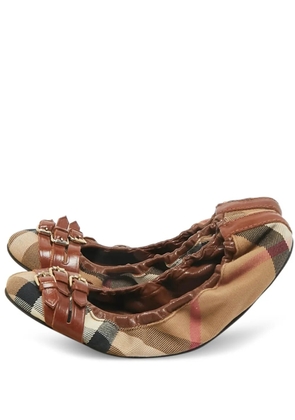 Burberry Pre-Owned multicolour check ballet flats - Neutrals