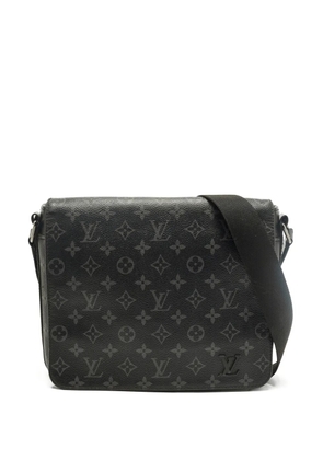 Louis Vuitton Pre-Owned District PM monogram canvas messenger bag - Black
