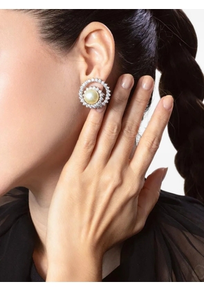 Fantasia by Deserio swirl pearl earrings - Gold