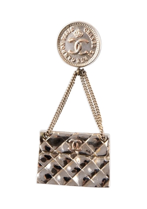 CHANEL Pre-Owned 2000s quilted-bag brooch - Silver