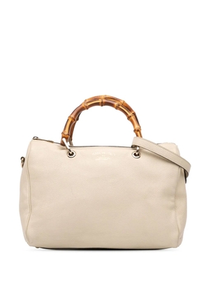 Gucci Pre-Owned 2016-2025 Medium Calfskin Bamboo Shopper Boston Bag satchel - White