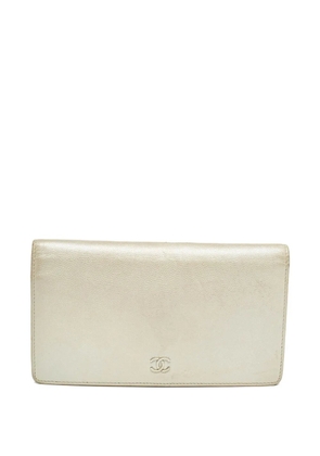 CHANEL Pre-Owned logo-embellished wallet - White