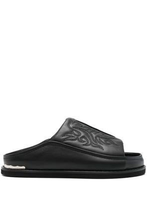 Toga Virilis embroidered sandals - Black