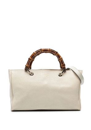 Gucci Pre-Owned 2016-2025 Medium Calfskin Bamboo Shopper satchel - White