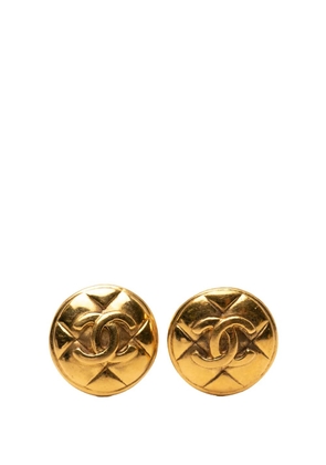 CHANEL Pre-Owned 20th Century CC Quilted Gold Plated Round Clip on Earrings costume earrings
