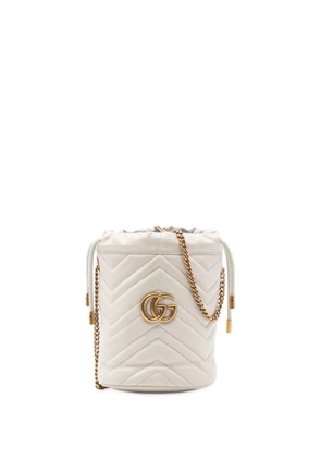 Gucci Pre-Owned 2016-2025 Small GG Marmont Leather Matelasse bucket bag - White