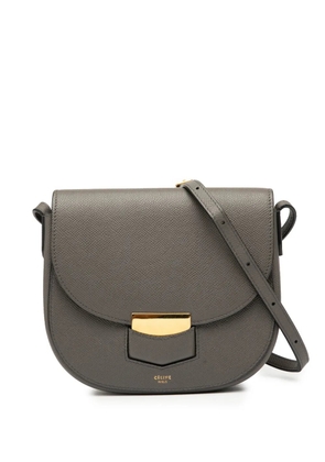 Celine Pre-Owned 2016 Small Grained Calfskin Trotteur crossbody bag - Grey