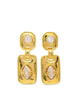 CHANEL Pre-Owned 1995 faux pearl rhinestone-embellished clip-on earrings - Gold