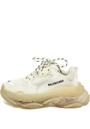 Balenciaga Pre-Owned Triple S sculptural sole sneakers - White